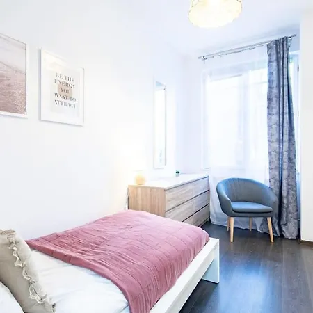 - Large - Balcony - Comfy - Ac * בודפשט