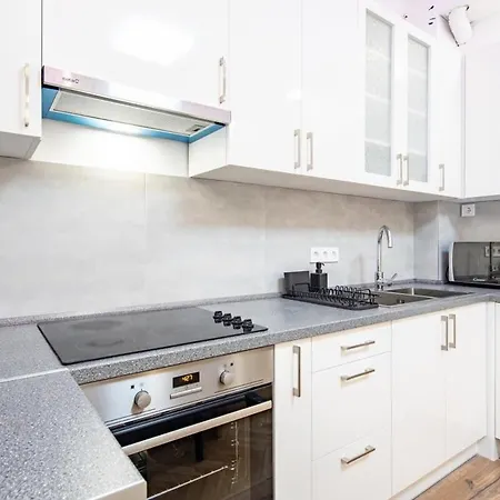 - Large - Balcony - Comfy - Ac