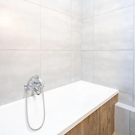 - Large - Balcony - Comfy - Ac 公寓 布达佩斯