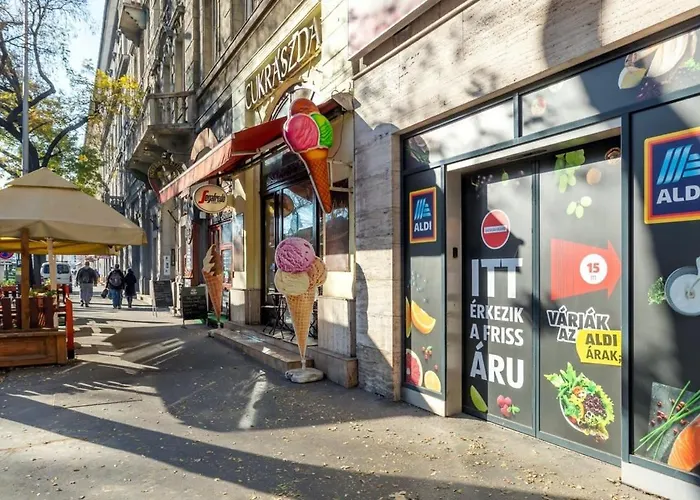 Apartament - Large - Balcony - Comfy - Ac Budapesta