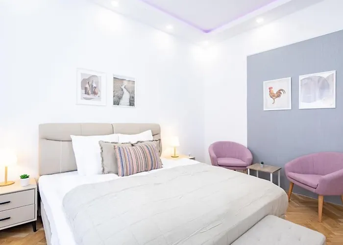 - Large - Balcony - Comfy - Ac Apartament Budapesta