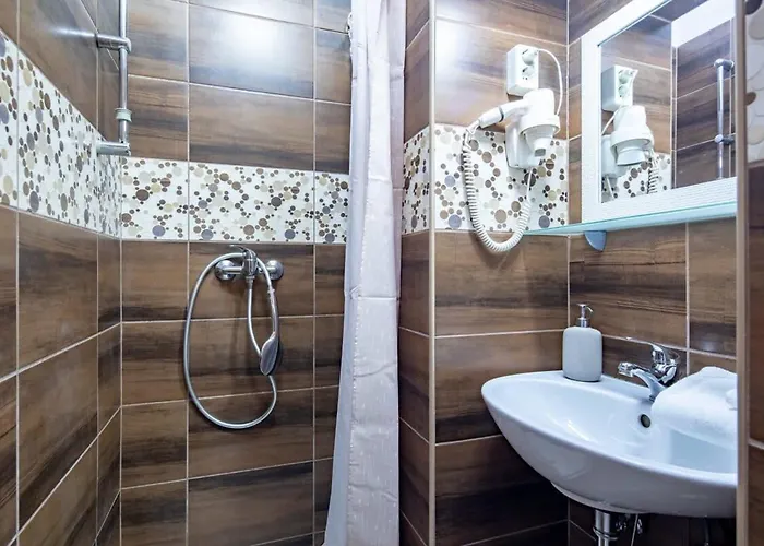 - Large - Balcony - Comfy - Ac Apartament *