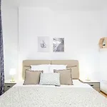 - Large - Balcony - Comfy - Ac * Budapeşte