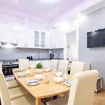 - Large - Balcony - Comfy - Ac * Budapeşte