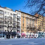 - Large - Balcony - Comfy - Ac Budapeşte