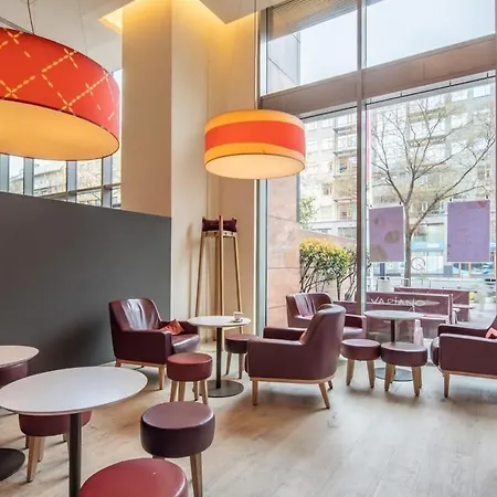 Appartement - Large - Balcony - Comfy - Ac